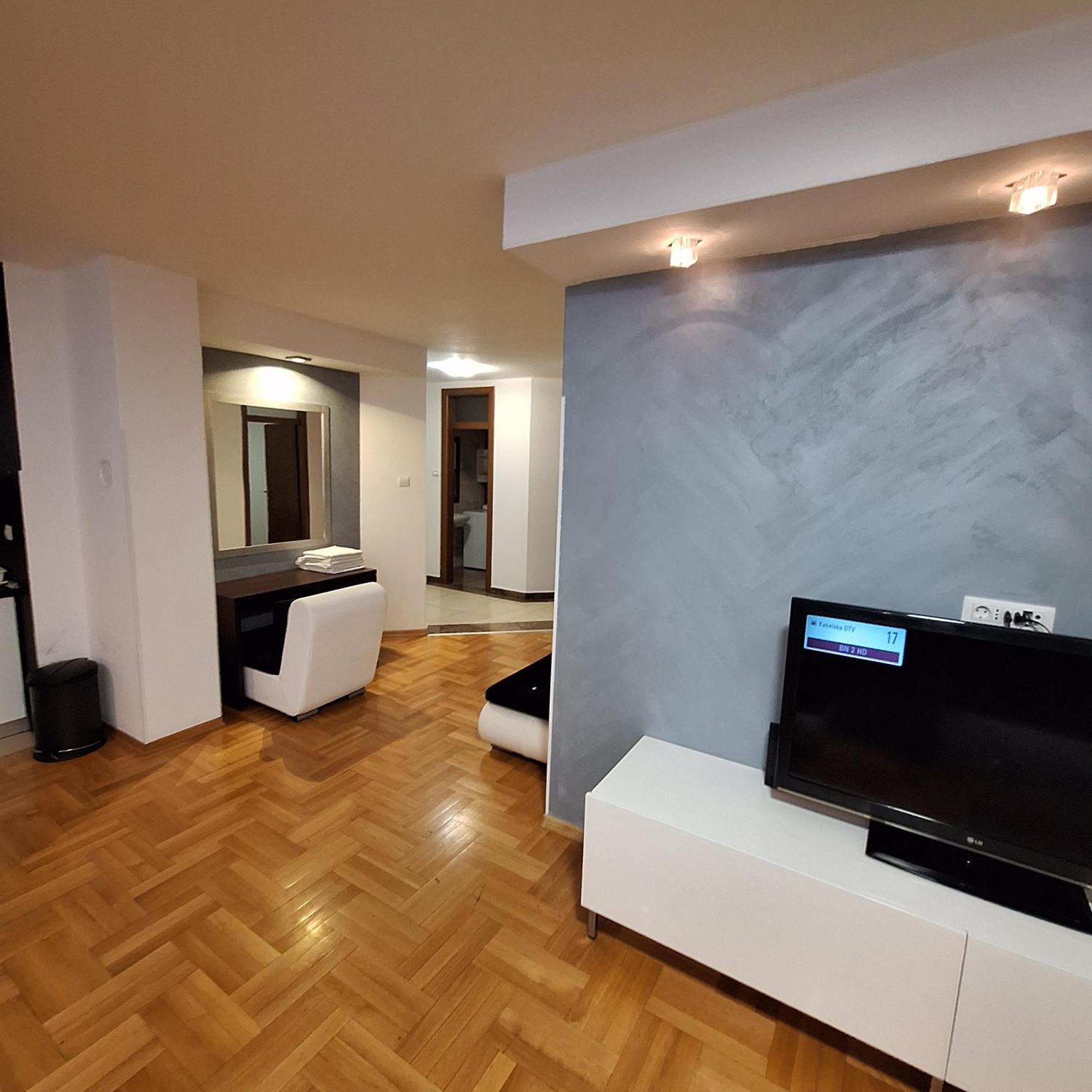 Luks Apartment バニャ・ルカ エクステリア 写真